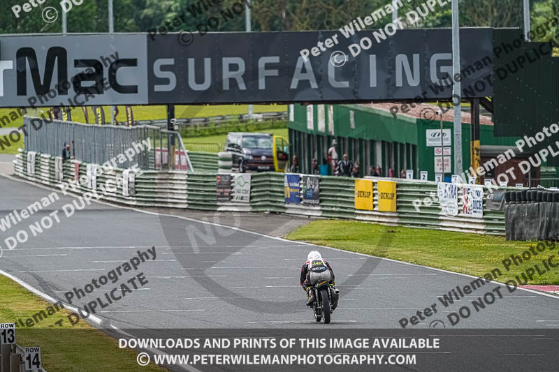 enduro digital images;event digital images;eventdigitalimages;mallory park;mallory park photographs;mallory park trackday;mallory park trackday photographs;no limits trackdays;peter wileman photography;racing digital images;trackday digital images;trackday photos